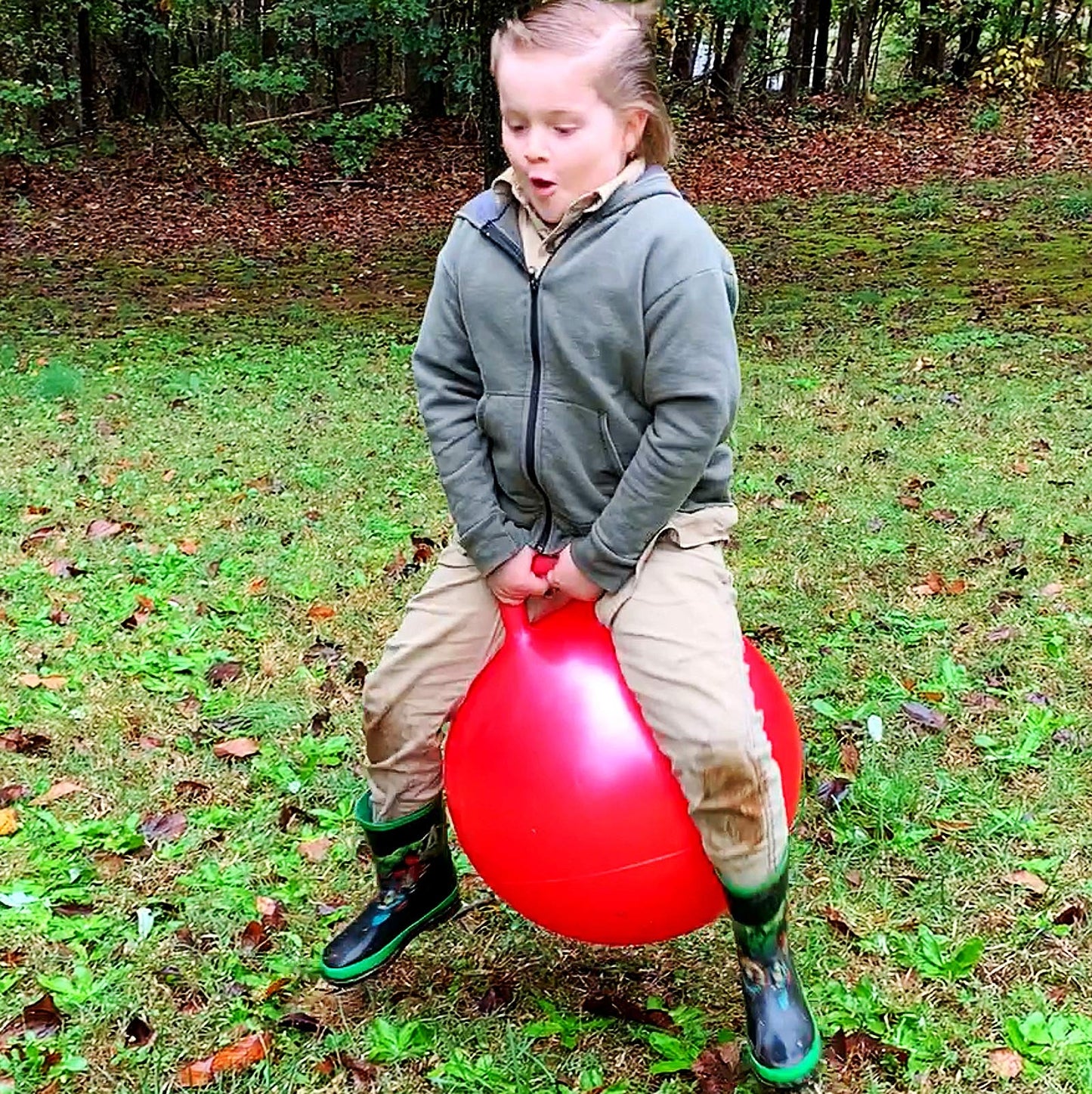 AppleRound Space Hopper Ball with Air Pump, 18in/45cm Diameter for Age 3-7, Kangaroo Bouncer, Hippity Hoppity Hop Ball for Children, Plain Color (Red)