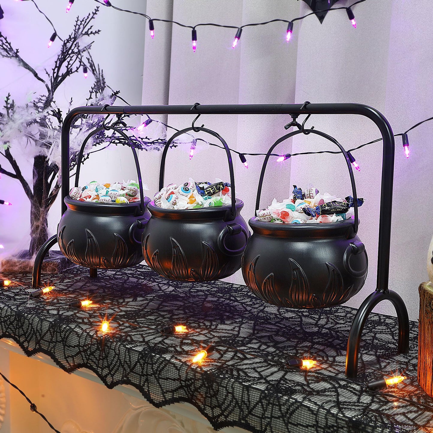 Zcaukya St. Patrick's Day Decorations, 3 Packs Plastic Witch Cauldrons Hanging On Iron Rack, Black Witch Pots Set with Stand Candy Holders for Haunted House Party Supplies Tabletop Decor