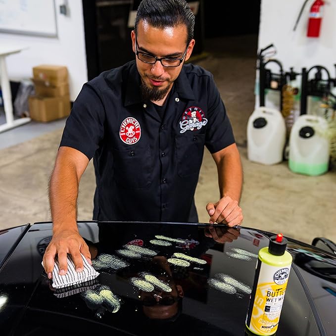 Chemical Guys HOL123 Car Cleaning Kit for Interior & Exterior, 14 Items Including (7) 16 oz Chemicals