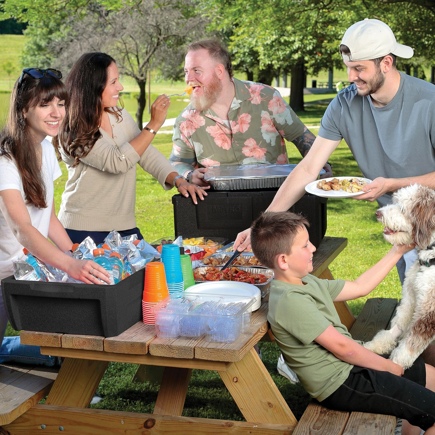 Metro Mightylite ML180XL Top Load Insulated Food Carrier - Professional-Grade Multipurpose Pan Carrier, Insulated Cooler and Food Warmer with Extra Capacity Lid - 45 qt or 5 Pan Capacity