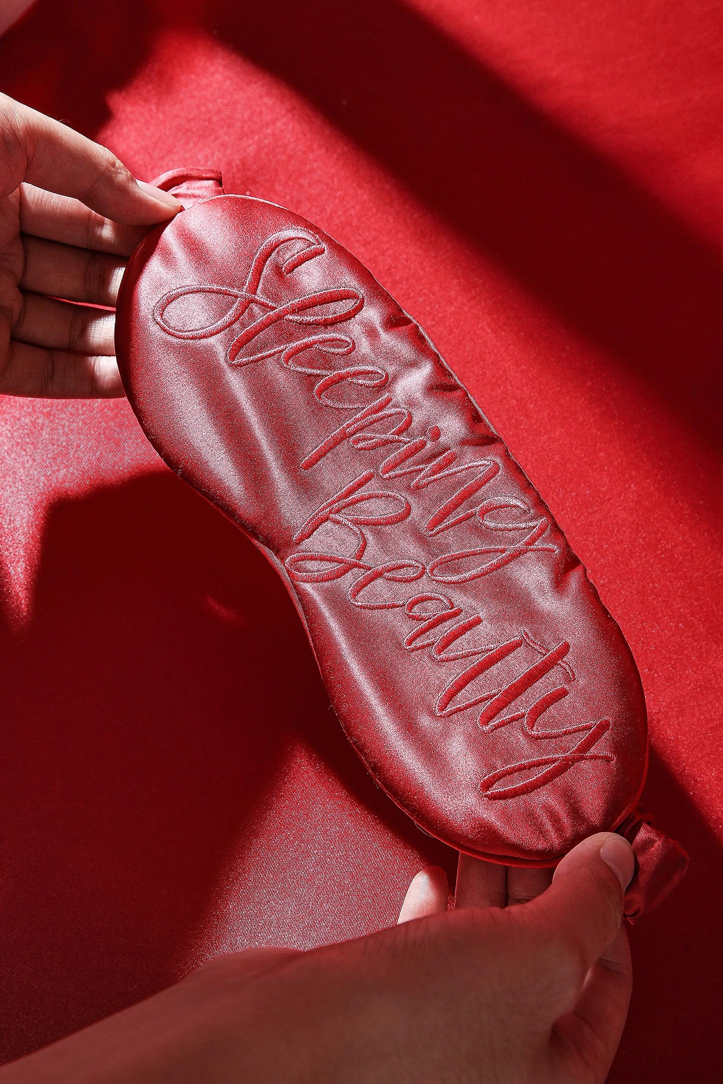 ESNA HOME Luxury Silk Sleep Mask Gift Set | 22-Momme Mulberry Silk Eye Mask | Ultra Comfort | Perfect Present for Her | Luxury Christmas for Women（Sleeping Beauty）