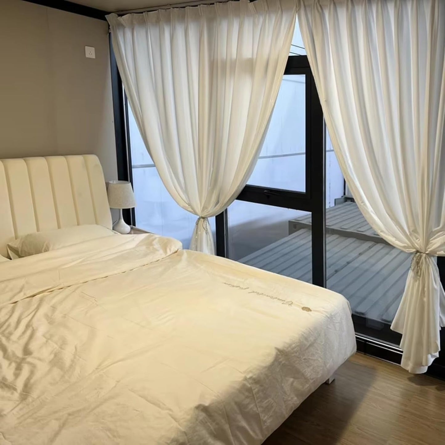 Prefab Tiny Home for Sale, Modern 20Ft &40Ft Expandable Container Tiny House to Live in for Adults Prefabricated Mobile Houses with 2-4 Bedrooms & Full Bathroom Kitchen Modular Home for Guest Homes
