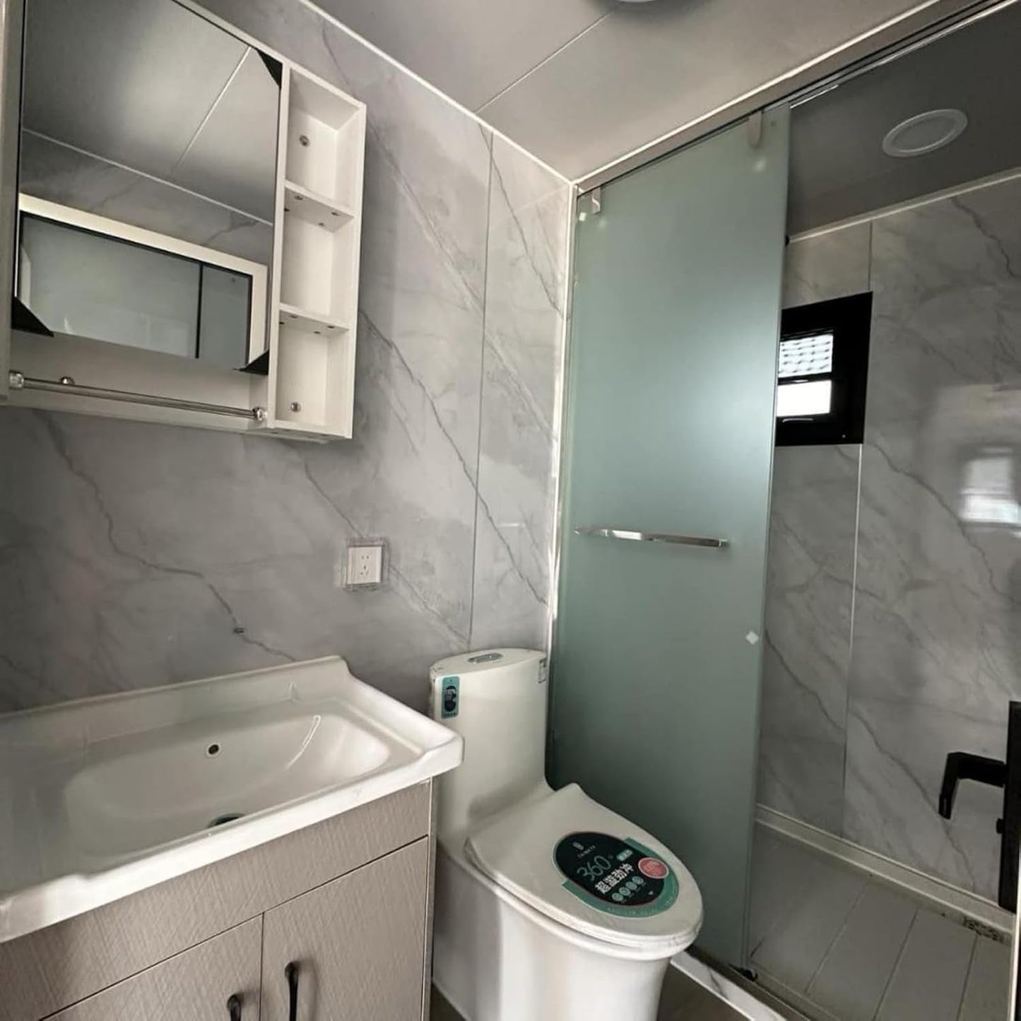 40FT Tiny Homes for Sale Prefab Portable Modular Tiny House to Live in for Adults Modular Mobile Home with 2 3 4 Bedroom Expandable Container House Foldable House with Fully Equipped Bath & Kitchen