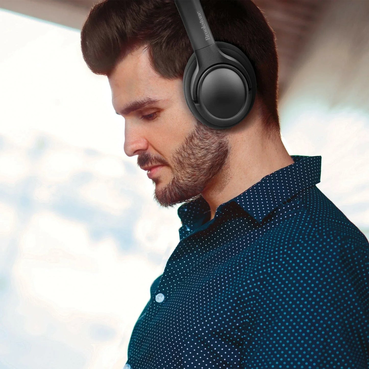 Brookstone UltraBass Wireless Bluetooth 5.0 Noise Isolating Headphones NIB